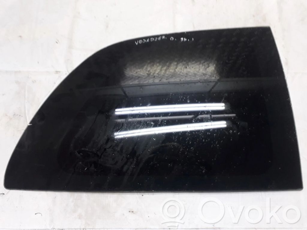 Vidrio lateral trasero