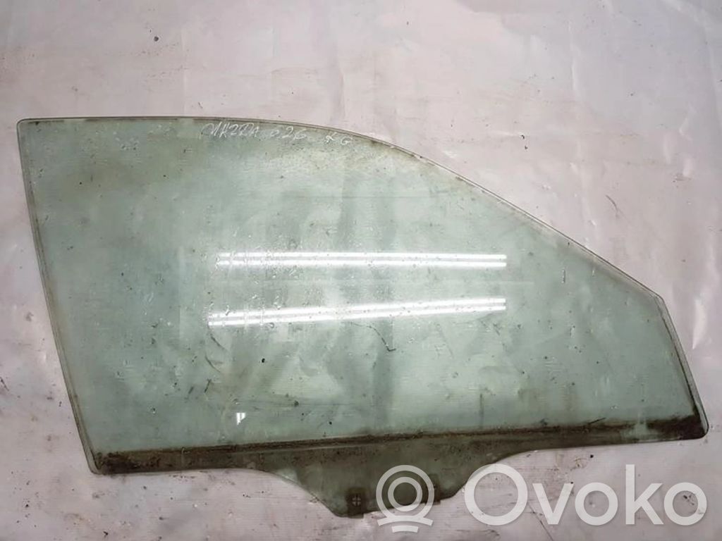 Mazda 626 Geam ușă față patru uși 