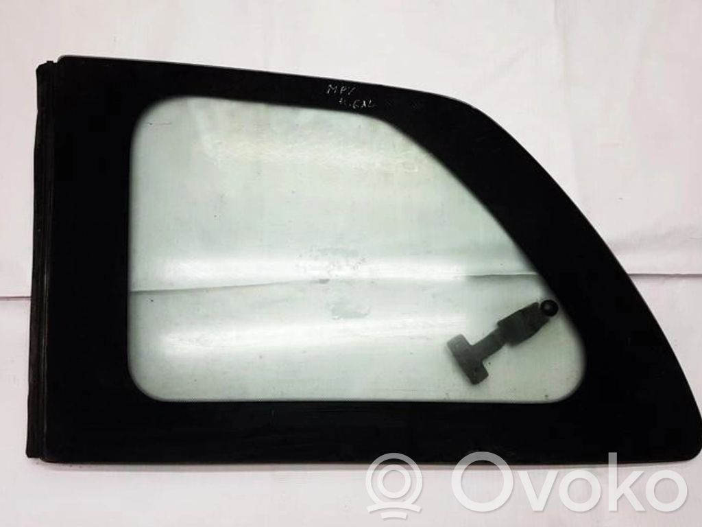 Vidrio lateral trasero