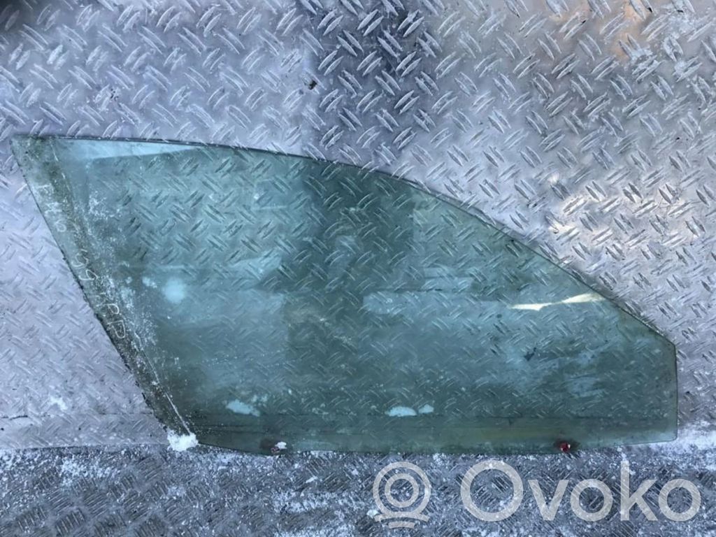 Etuoven ikkunalasi, neliovinen malli