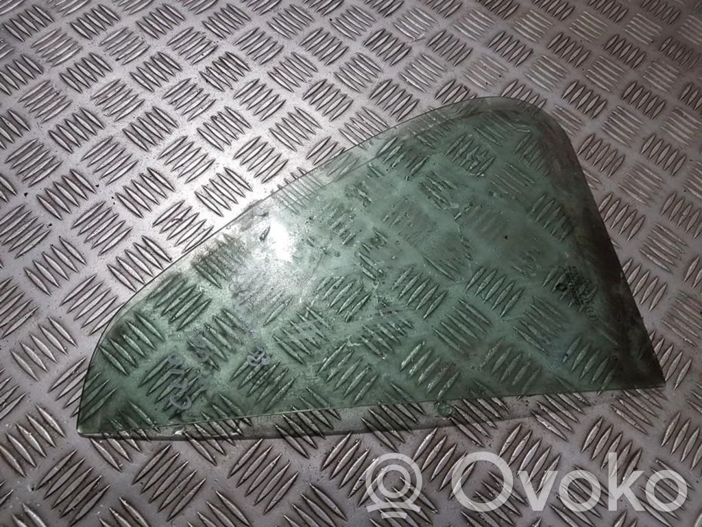 Ventanilla de ventilación de la puerta trasera