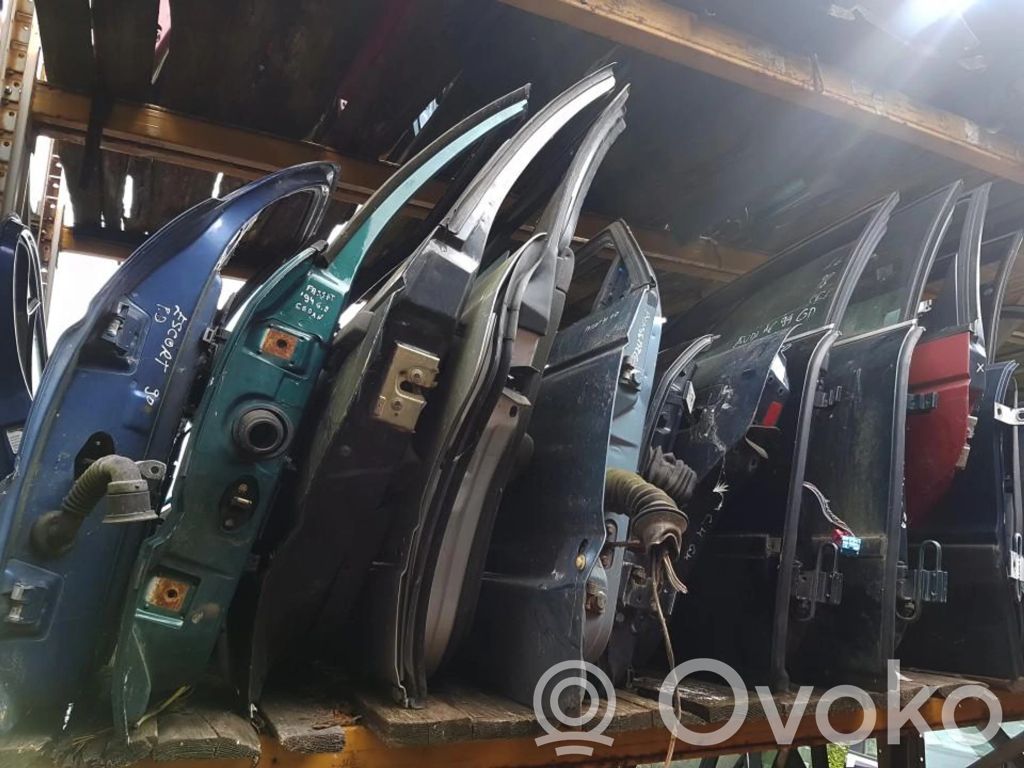 Volkswagen PASSAT B3 Durvis 