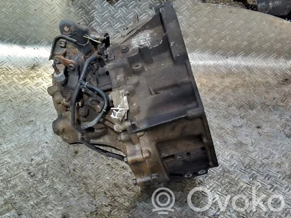 Nissan X-Trail T30 Scatola del cambio manuale a 5 velocità 