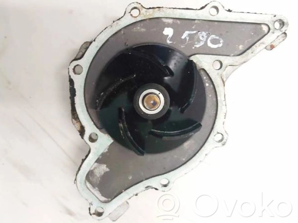 Audi A4 S4 B6 8E 8H Vandens pompa 