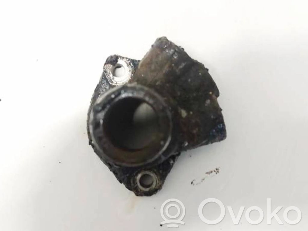 Volkswagen PASSAT B4 Przewód / Wąż chłodnicy