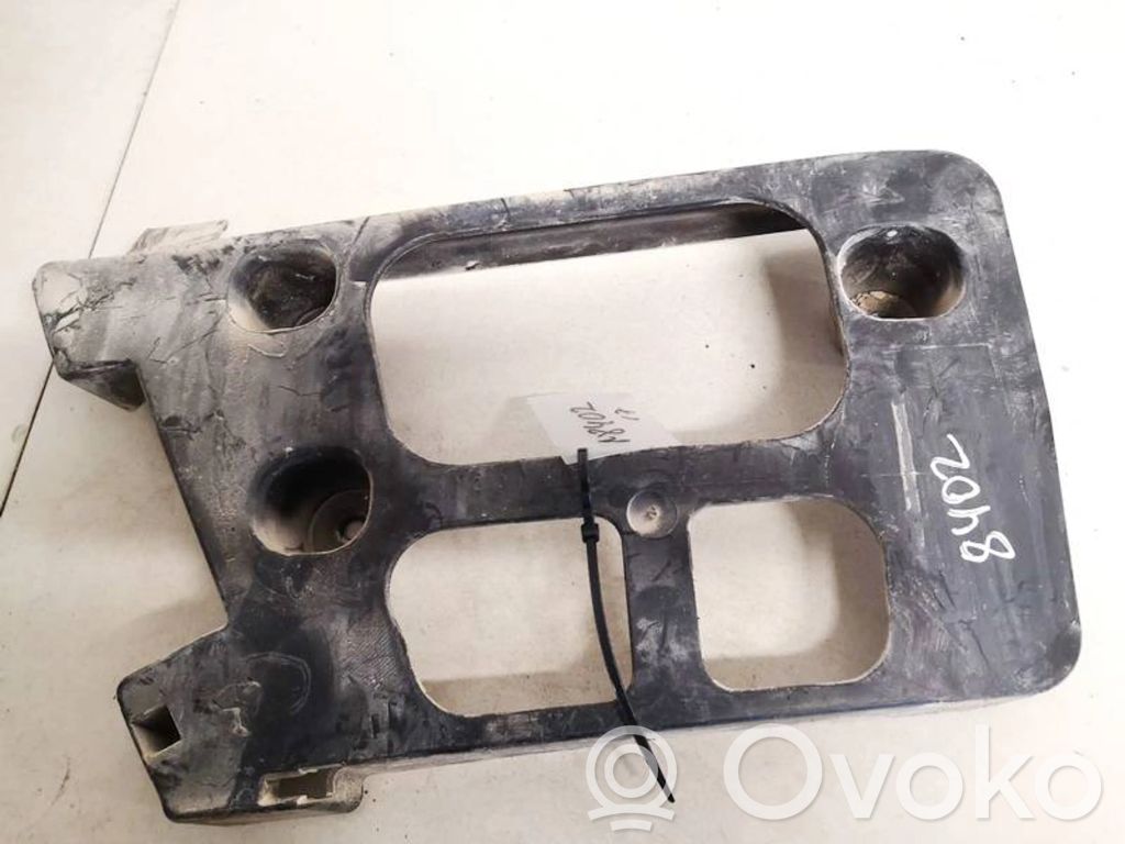 Peugeot 407 Soporte de montaje del parachoques trasero