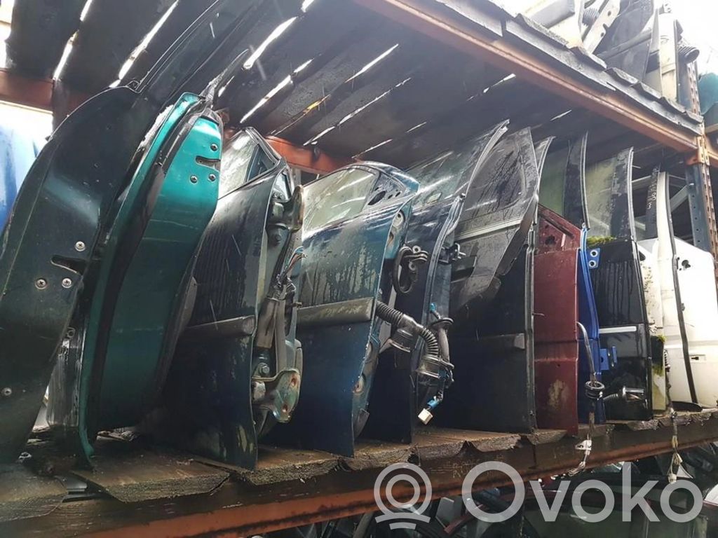 Volvo S40, V40 Aizmugurējās durvis 