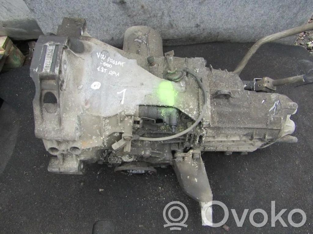 Volkswagen PASSAT B5 Scatola del cambio manuale a 5 velocità 