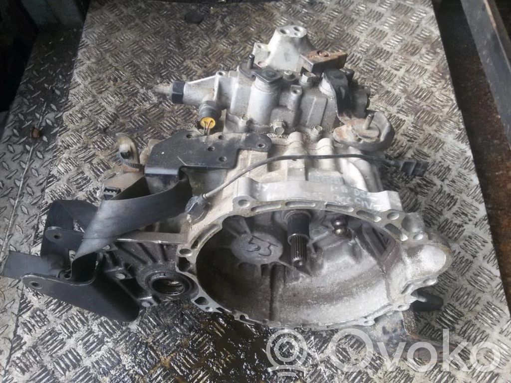 Hyundai Accent Caja de cambios manual de 5 velocidades 