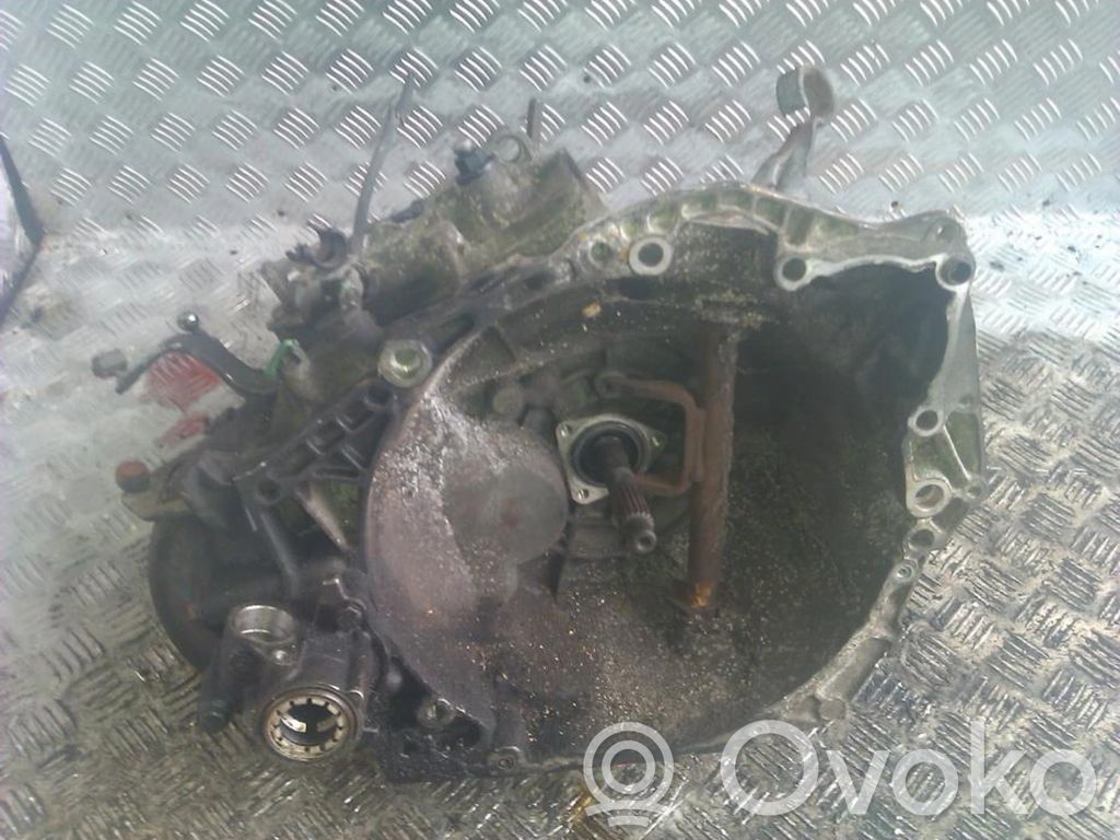 Peugeot 306 Scatola del cambio manuale a 5 velocità 