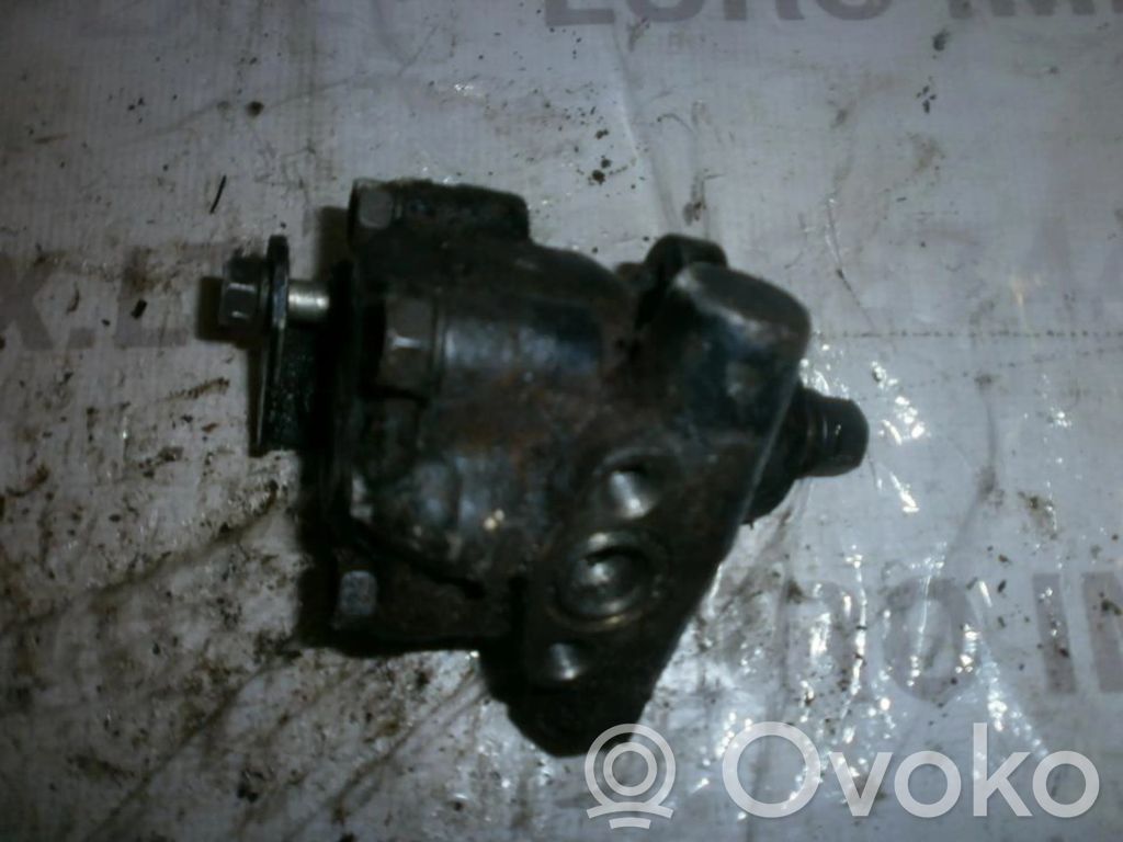 Mazda 626 Power steering pump 