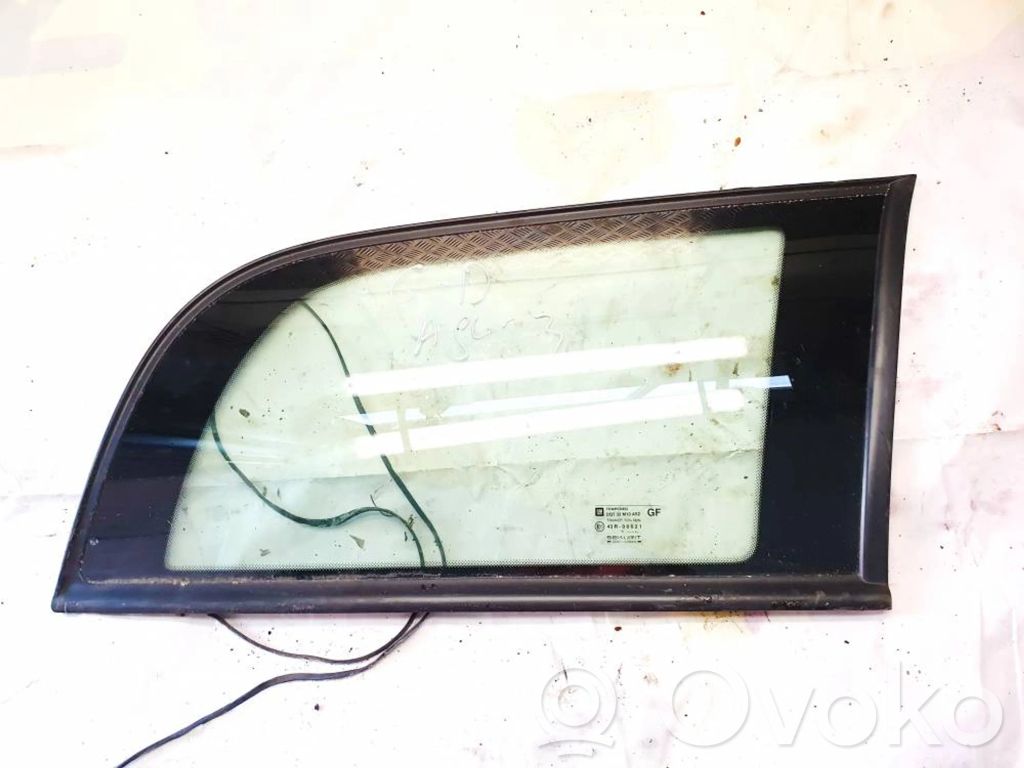 Rear side window