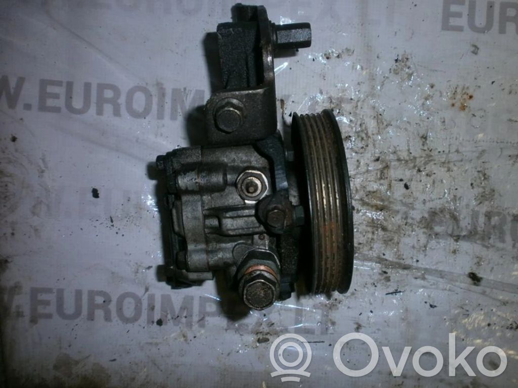Mazda 626 Power steering pump 