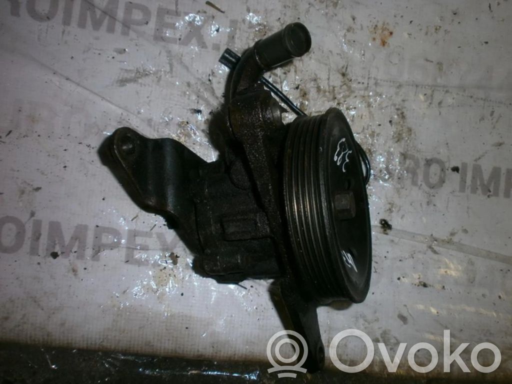 Ohjaustehostimen pumppu