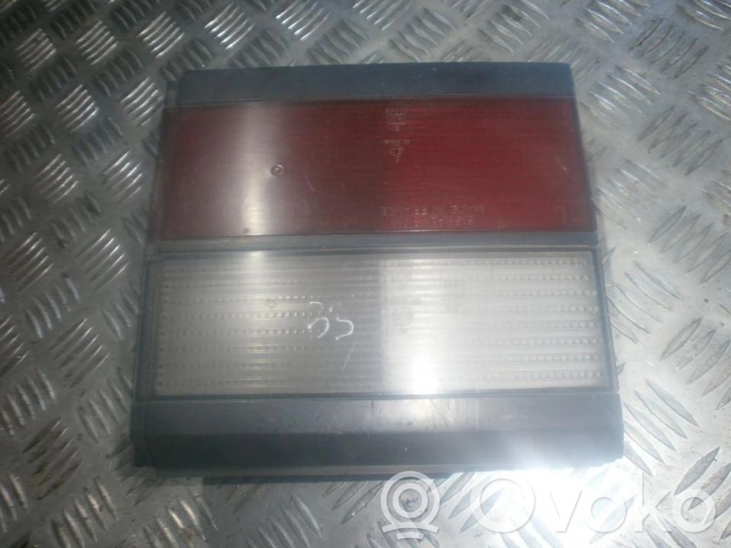 Volkswagen PASSAT B3 Luci posteriori del portellone del bagagliaio 