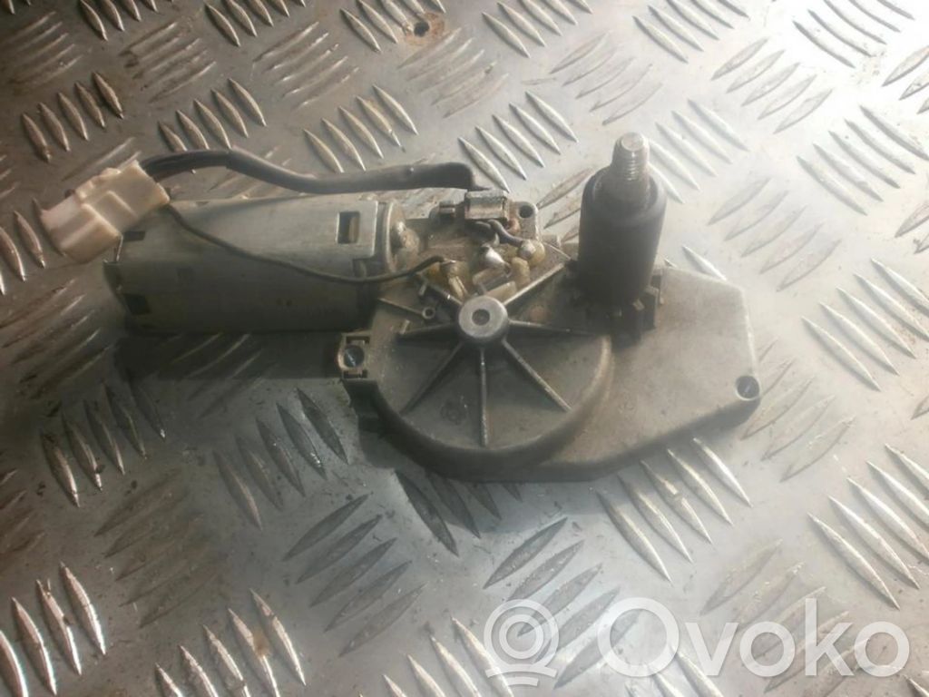 Motor ștergător lunetă