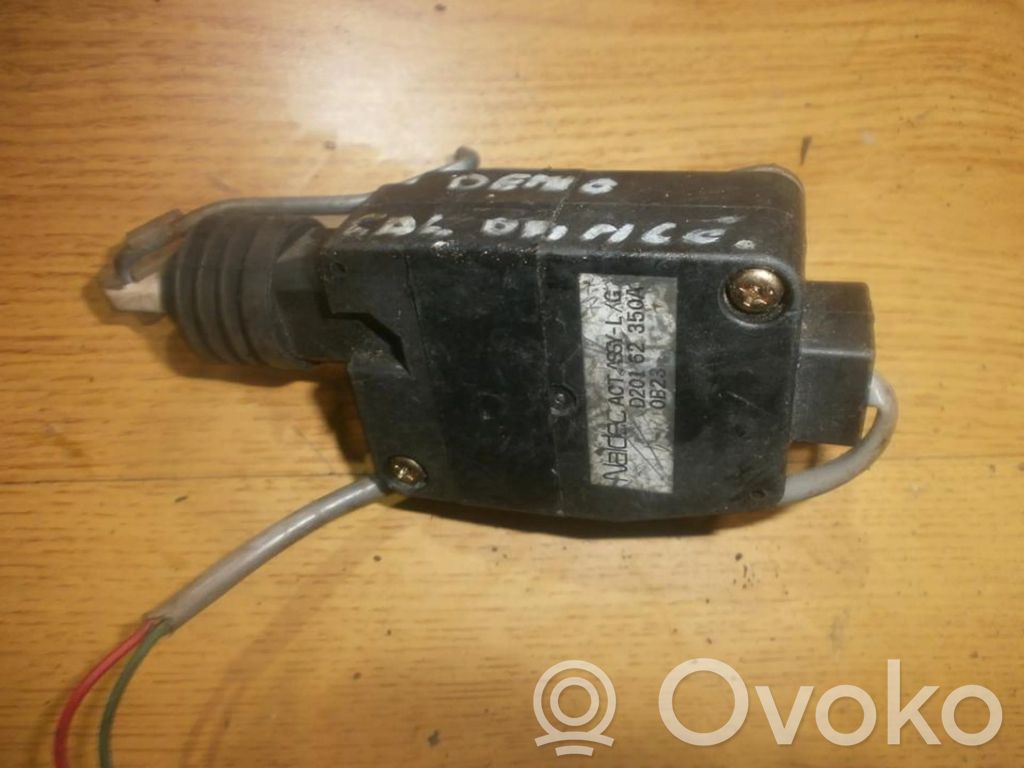 Mazda Demio Central locking motor 