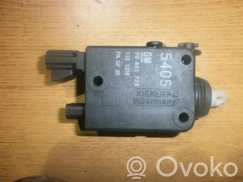 Opel Astra G Motor închidere centralizată 