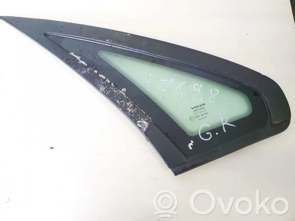 Rear side window