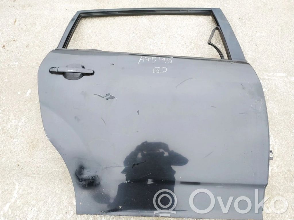Toyota Corolla Verso AR10 Portiera posteriore 