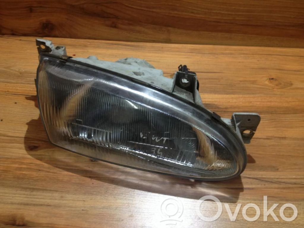 Hyundai Accent Phare frontale 