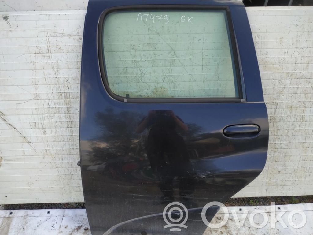 Toyota Yaris Verso Portiera posteriore 