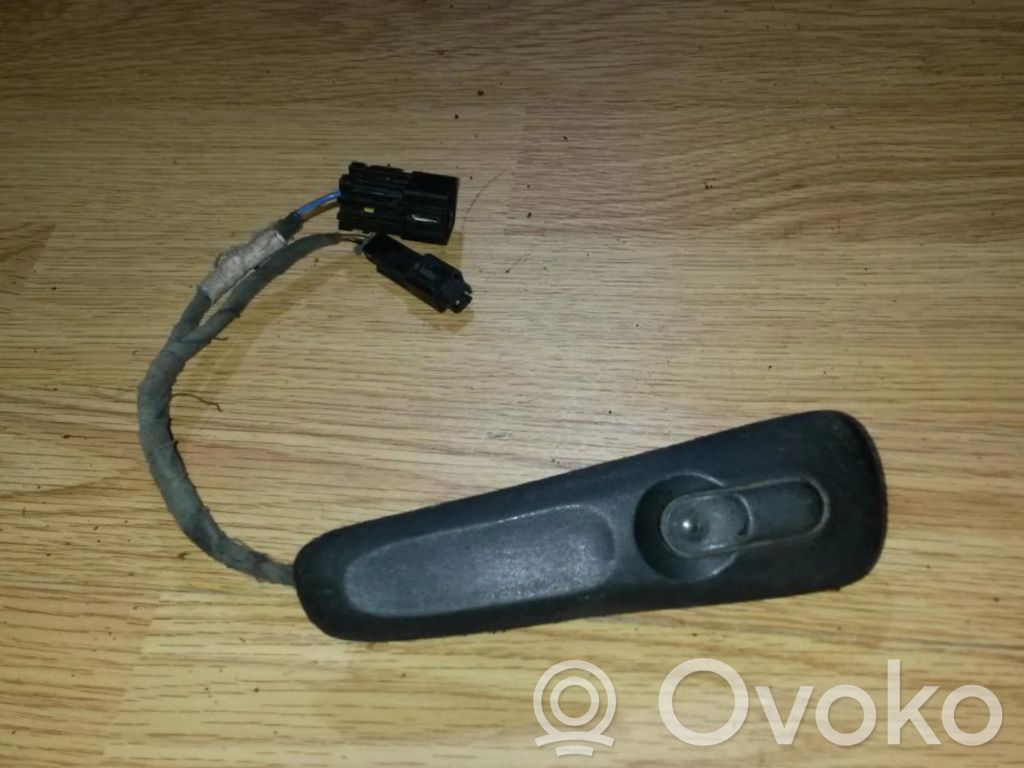 Opel Omega B1 Electric window control switch 