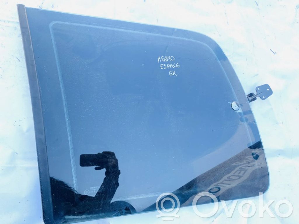 Rear side window