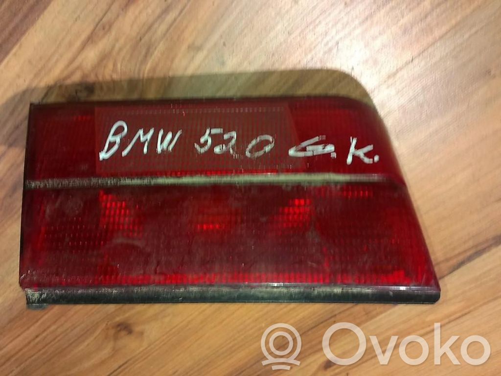BMW 5 E34 Luci posteriori del portellone del bagagliaio 