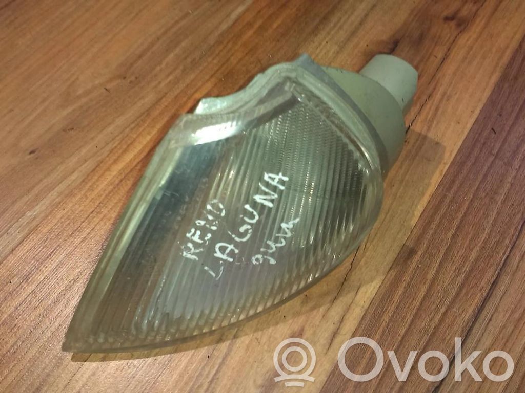 Renault Laguna I Front indicator light 