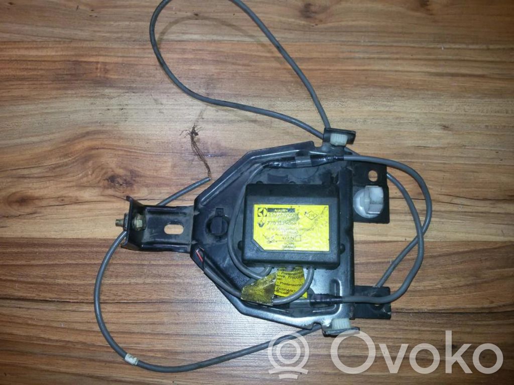Renault Clio I Airbag control unit/module 