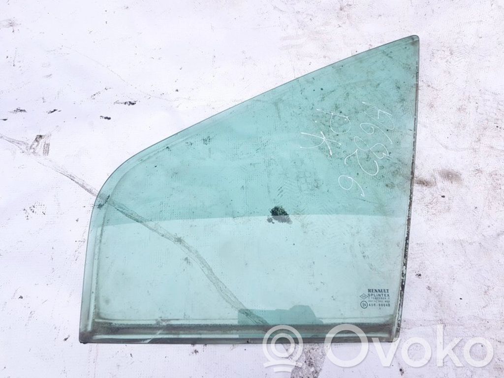 Ventanilla de ventilación de la puerta delantera cuatro puertas
