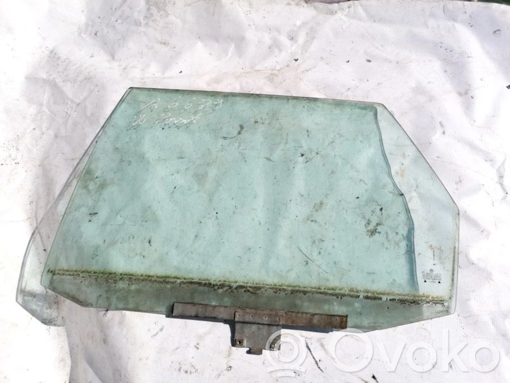Takaoven ikkunalasi