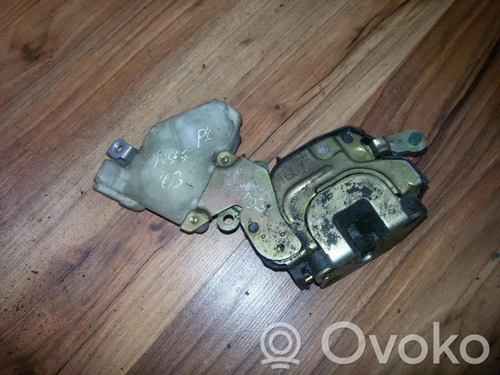 Nissan Almera N16 Serratura portiera anteriore 