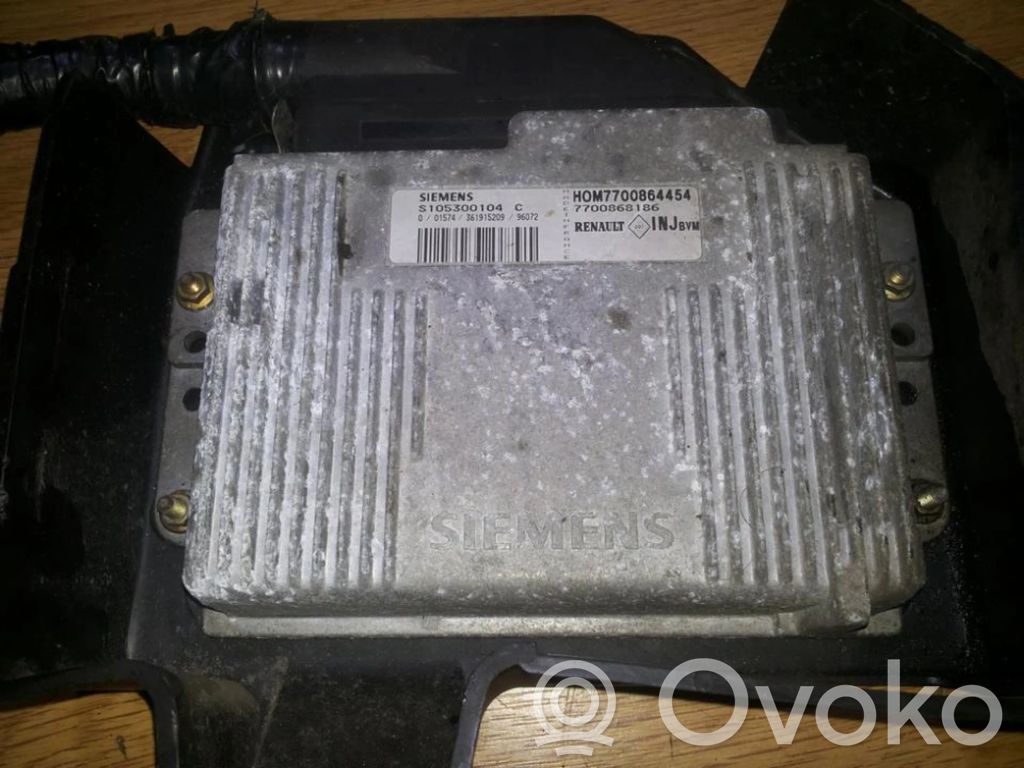 Renault Megane I Engine control unit/module 