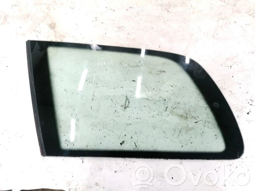 Vidrio lateral trasero