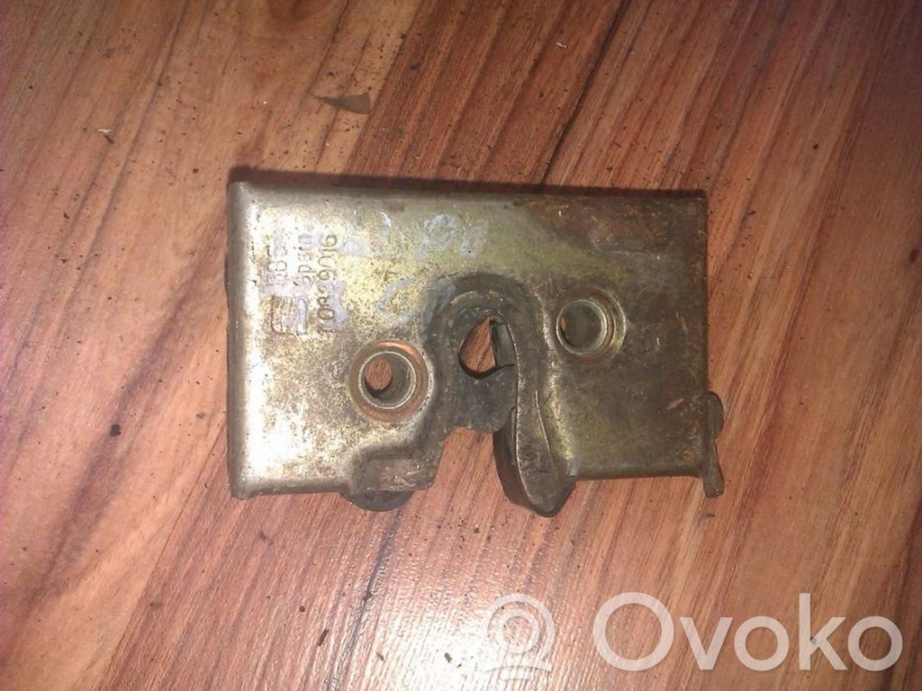 Seat Toledo I (1L) Zamek drzwi tylnych 