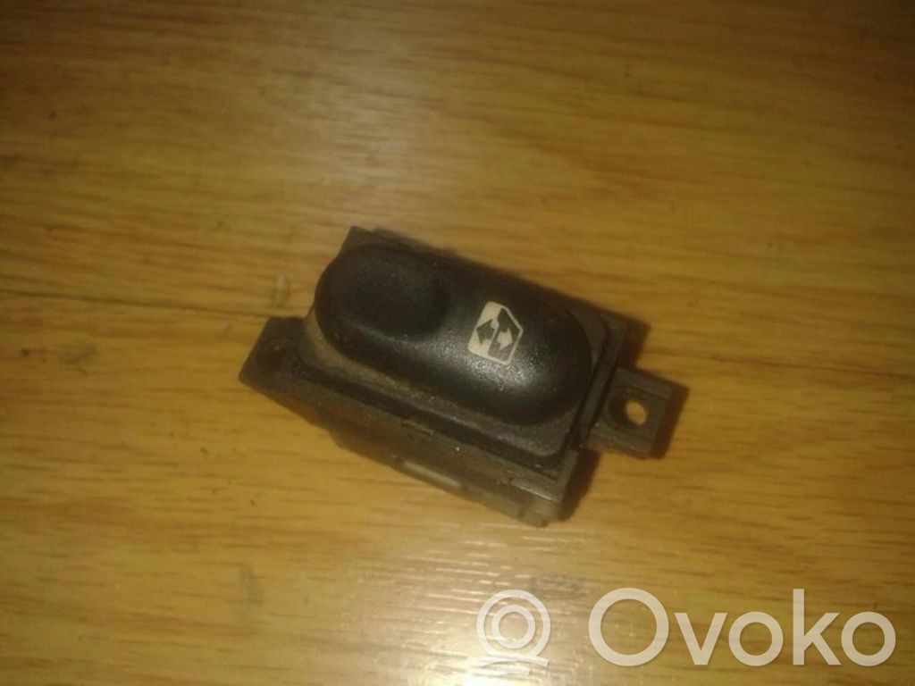 Electric window control switch   047