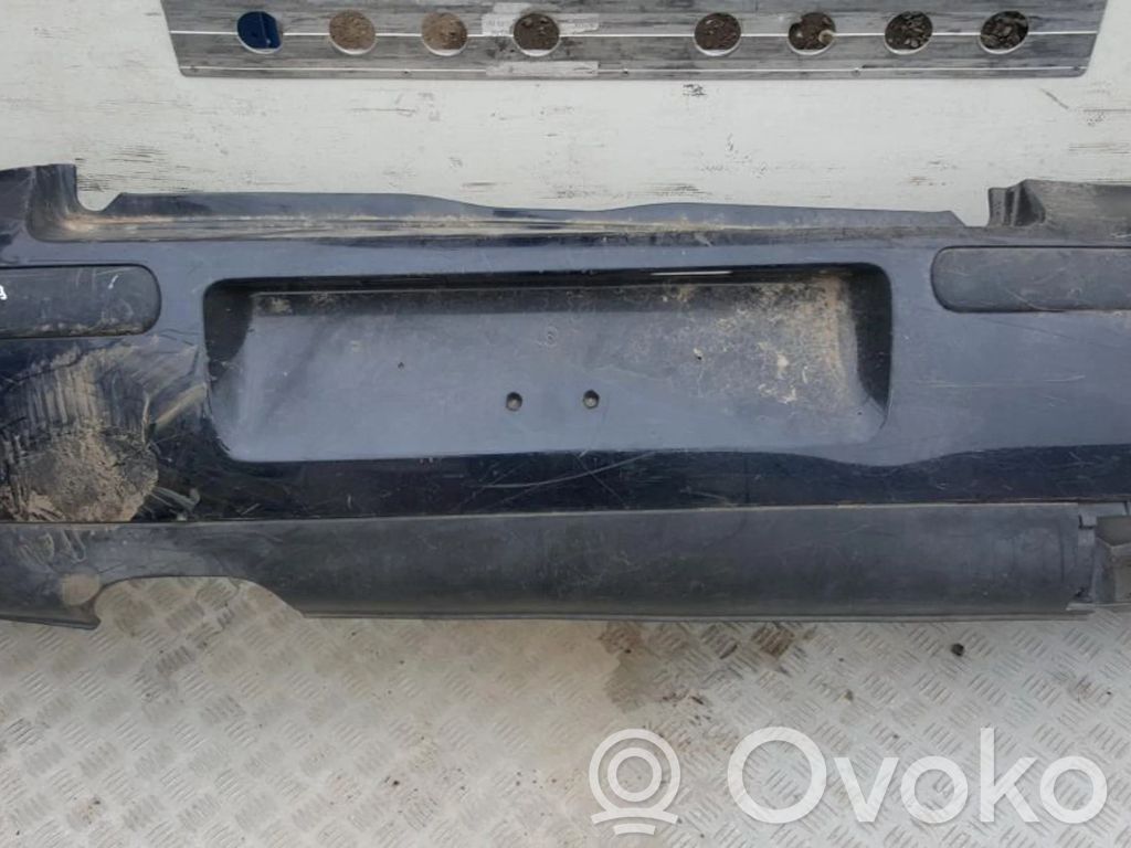 Volkswagen Golf IV Parachoques 