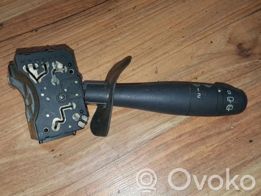 Pyyhkijän vipu   090659,090659