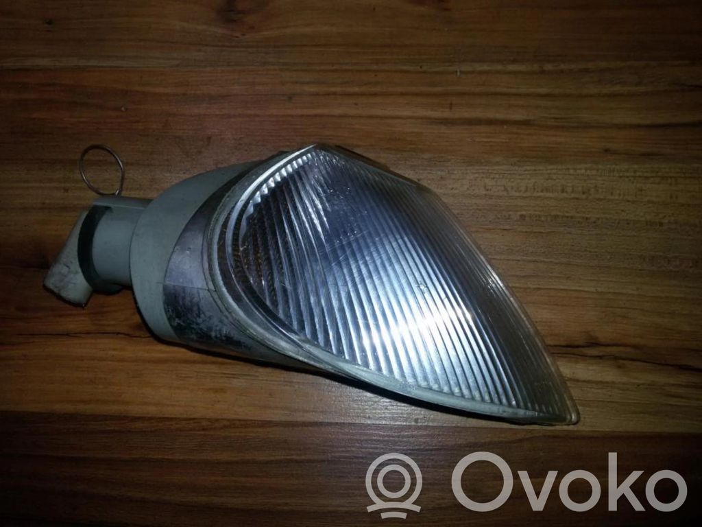 Renault Laguna I Kierunkowskaz przedni 