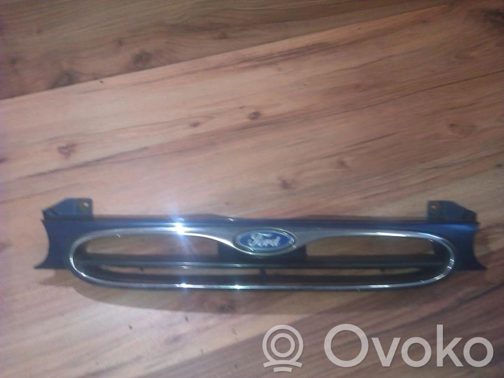 Ford Mondeo MK I Etusäleikkö 