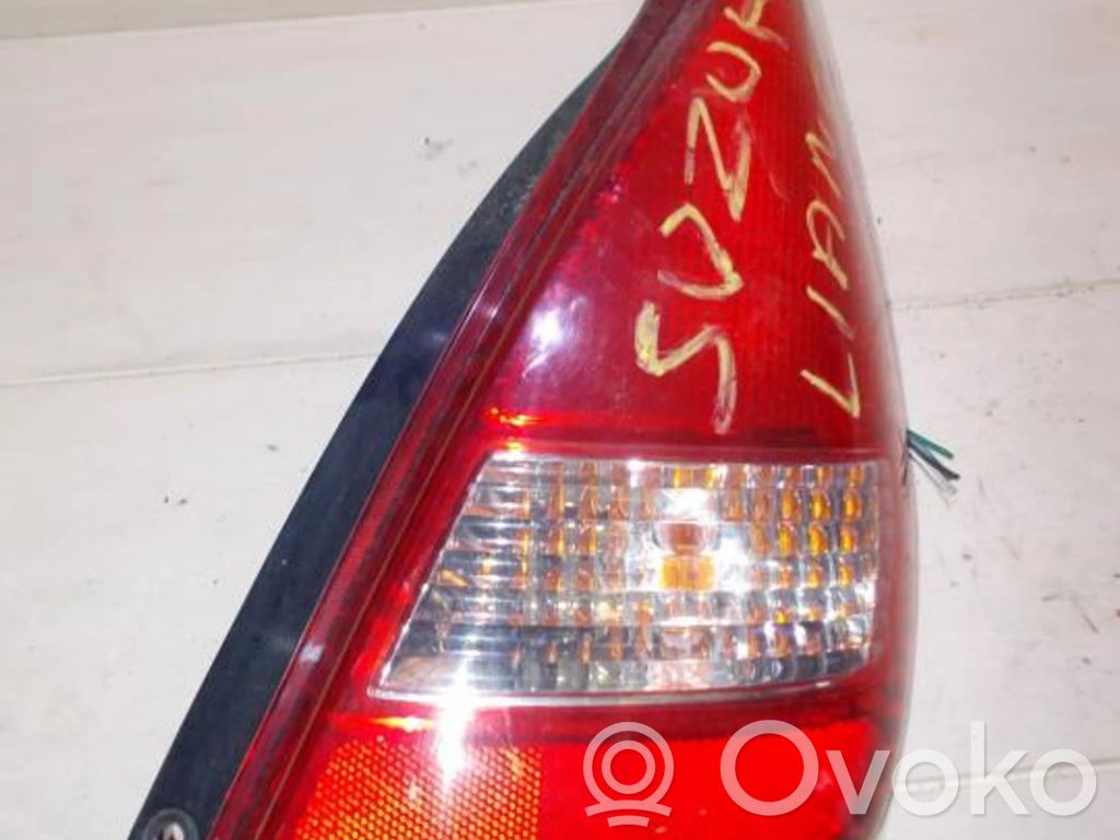 Suzuki Liana Feux arrière / postérieurs