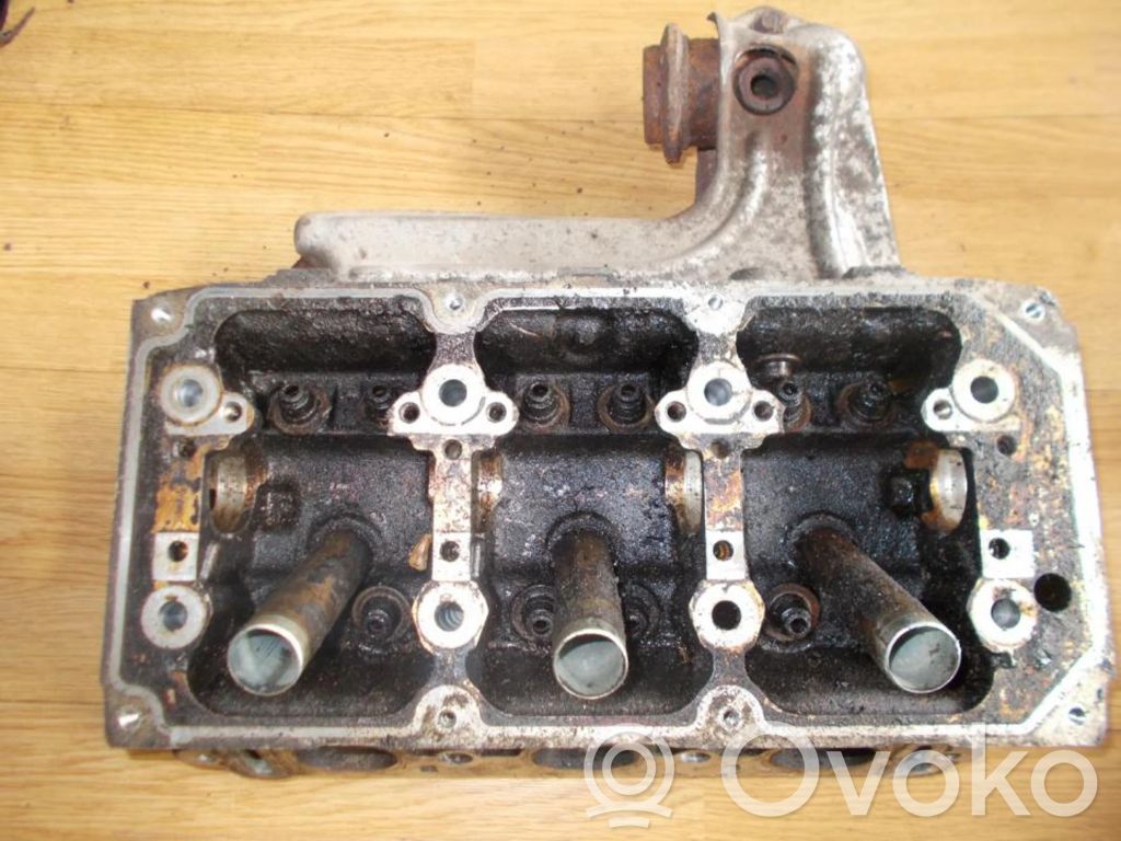 Chrysler 300M Engine head 