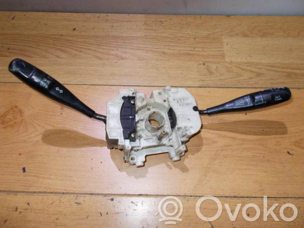 Mitsubishi Colt Bloc semnalizator și ștergător parbriz 