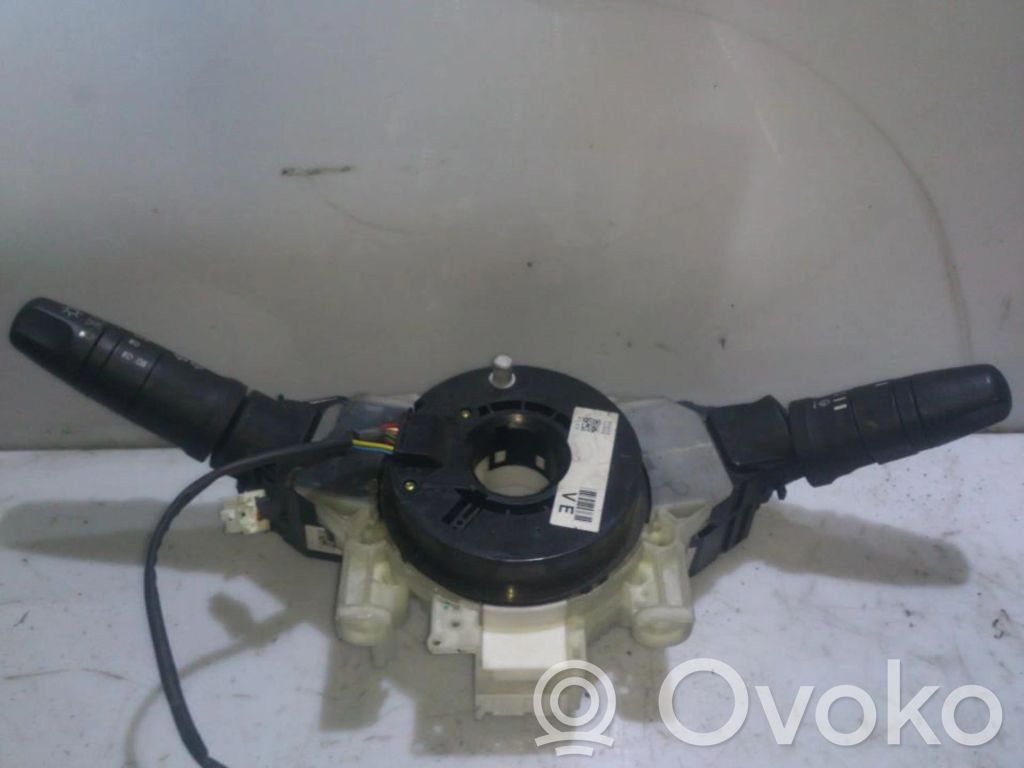 Nissan Primera Leva/interruttore dell’indicatore di direzione e tergicristallo 