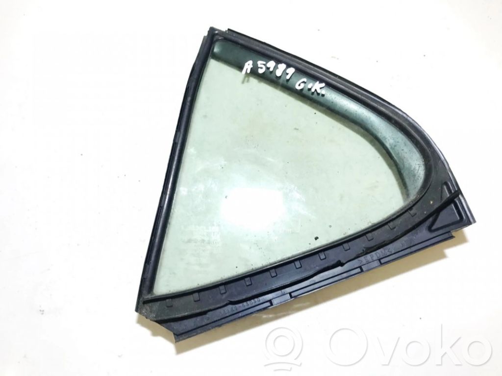 Ventanilla de ventilación de la puerta trasera