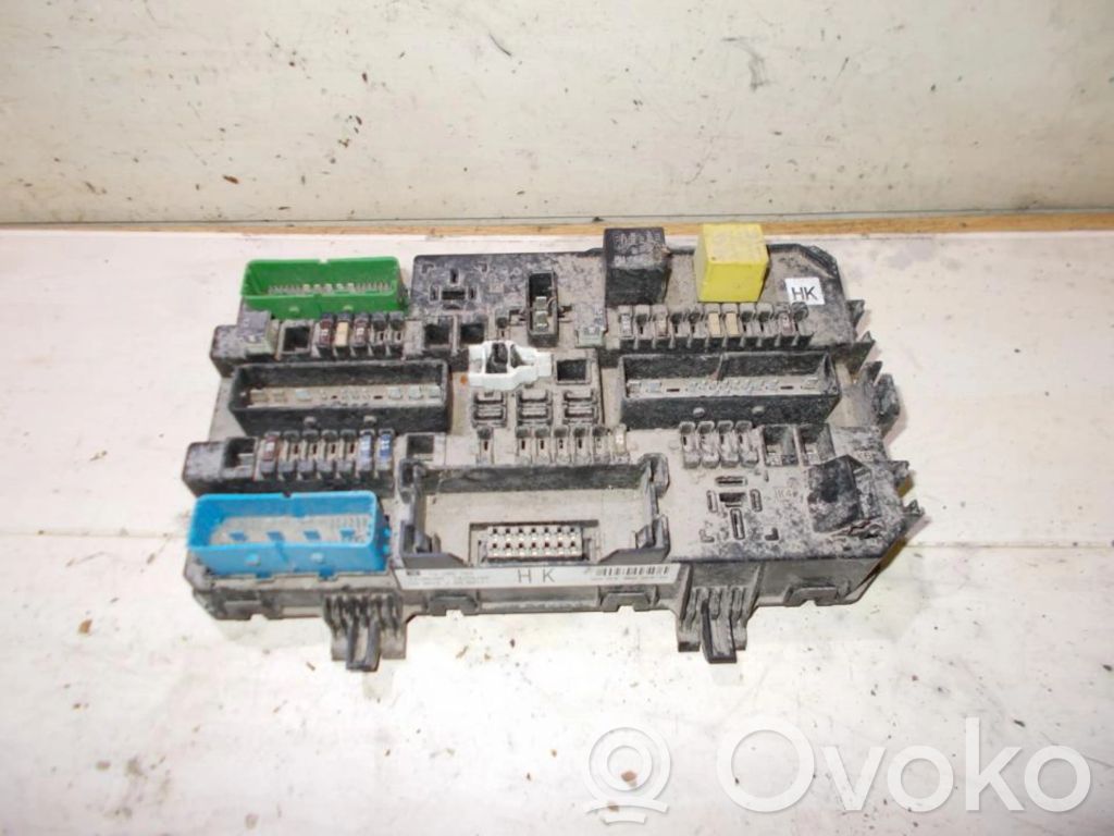 Opel Astra H Boîte à fusibles