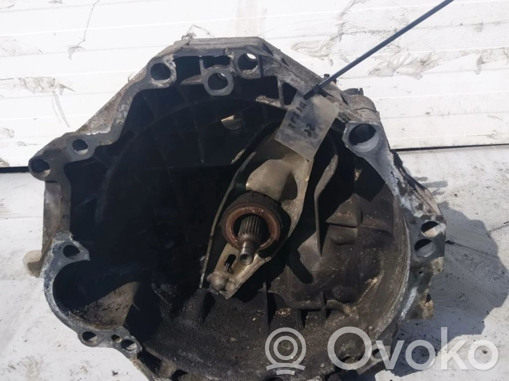 Volkswagen PASSAT B5 Cutie viteze manuală cu 5 trepte