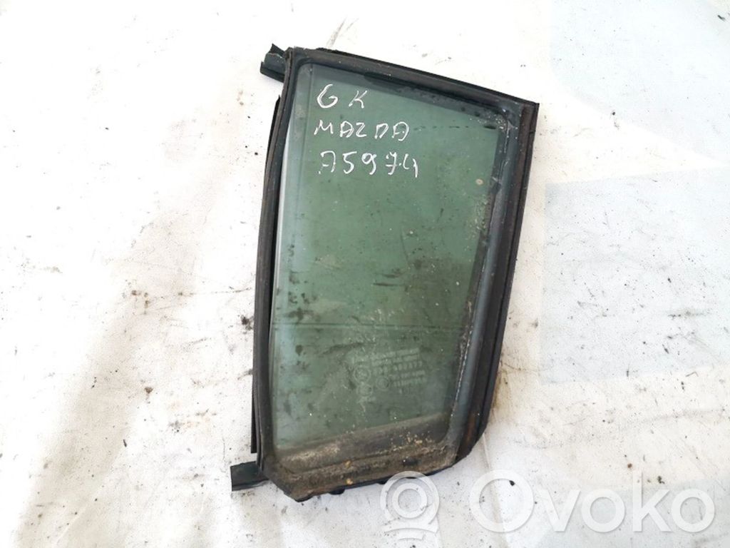 Ventanilla de ventilación de la puerta trasera   BN8V73651,BN8V73651